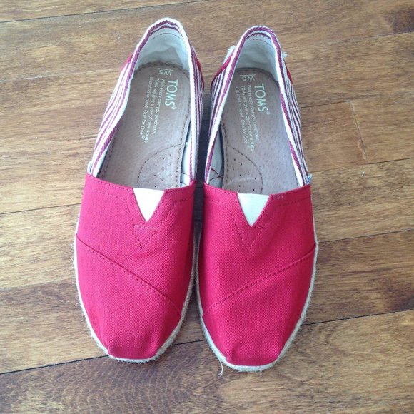 NWOT Toms - Classic Red University Espadrilles - Picture 2 of 7